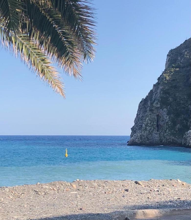 Appartamento Sul Lungomare Di S Alessio SantʼAlessio Siculo Extérieur photo